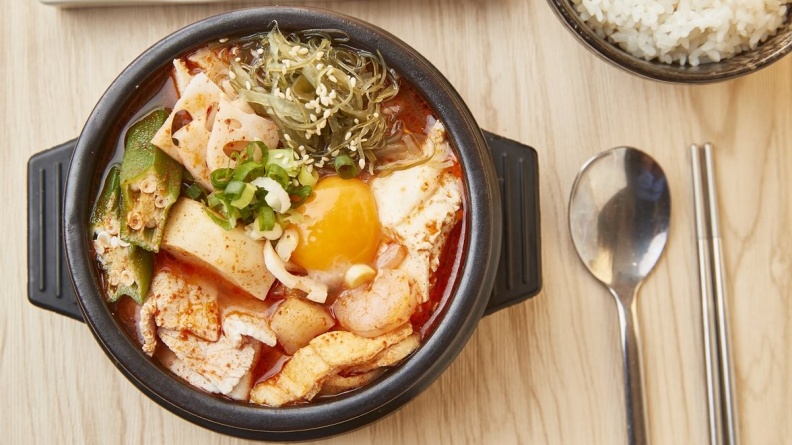 【新開店】吃料理也能變美！東京「膠原蛋白純豆腐鍋」進軍台北  還有5種辣度可選