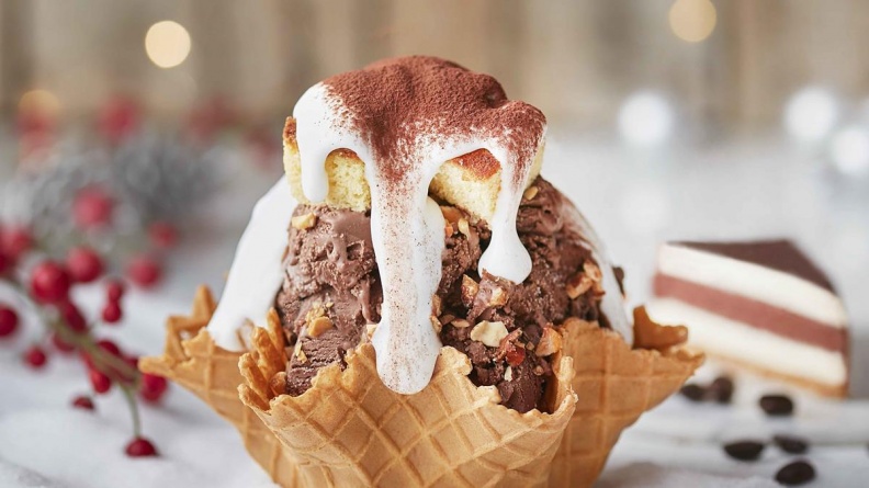 大人味冰淇淋！提拉米蘇「白雪奇緣」+蘭姆葡萄「冰銅燒」超商獨賣！