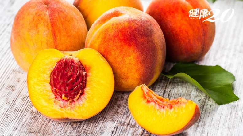 銅板價脆桃助消化、油桃排宿便，高貴水蜜桃護眼.… 現在吃桃正是時候 