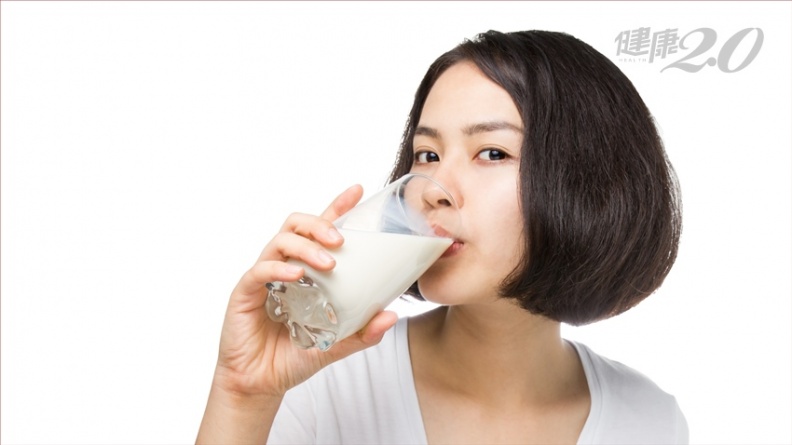 國人逾8成鈣不足 國健署建議1 天2杯奶補鈣，「大師兄」林智勝也說讚