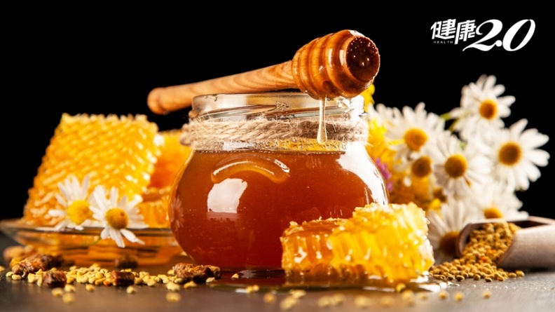 蜂蜜愈放愈香甜？顏色變深或結晶可以喝嗎？達人教最保鮮的保存法