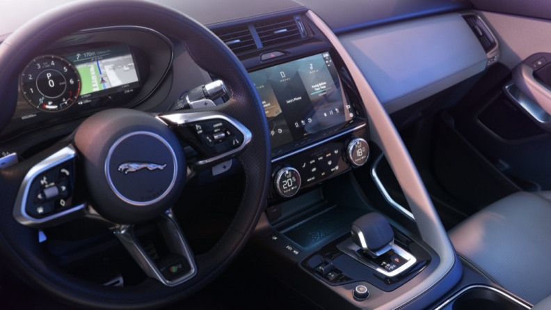 全新11.4吋的曲面觸控螢幕，帶來更好的科技使用體驗。(圖片來源/ Jaguar)