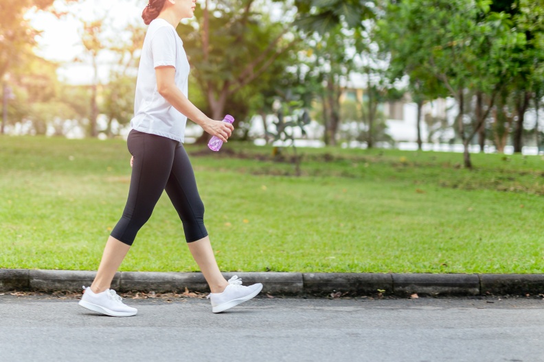 史上最輕鬆「走路減肥法」！日本醫生實測，3個月肚肉全消、瘦10kg還不復胖