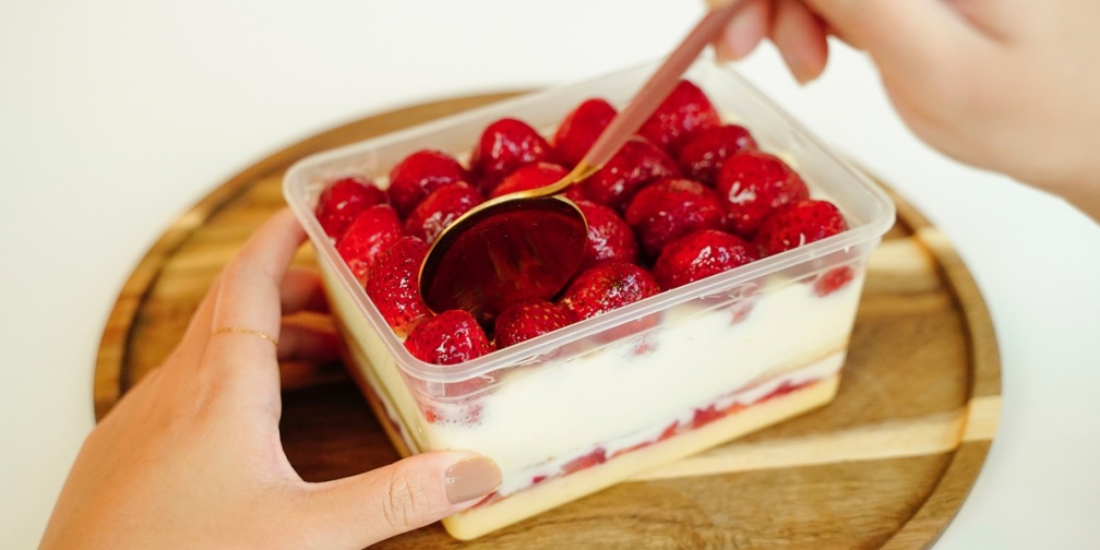 草莓控瘋吃！９款IG打卡草莓甜點：爆餡生乳包、月賣萬盒草莓爽派對