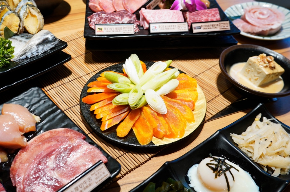 吃爆６月！全台15品牌美食優惠：日式直火漢堡排買一送一、對身分證海鮮吃到飽