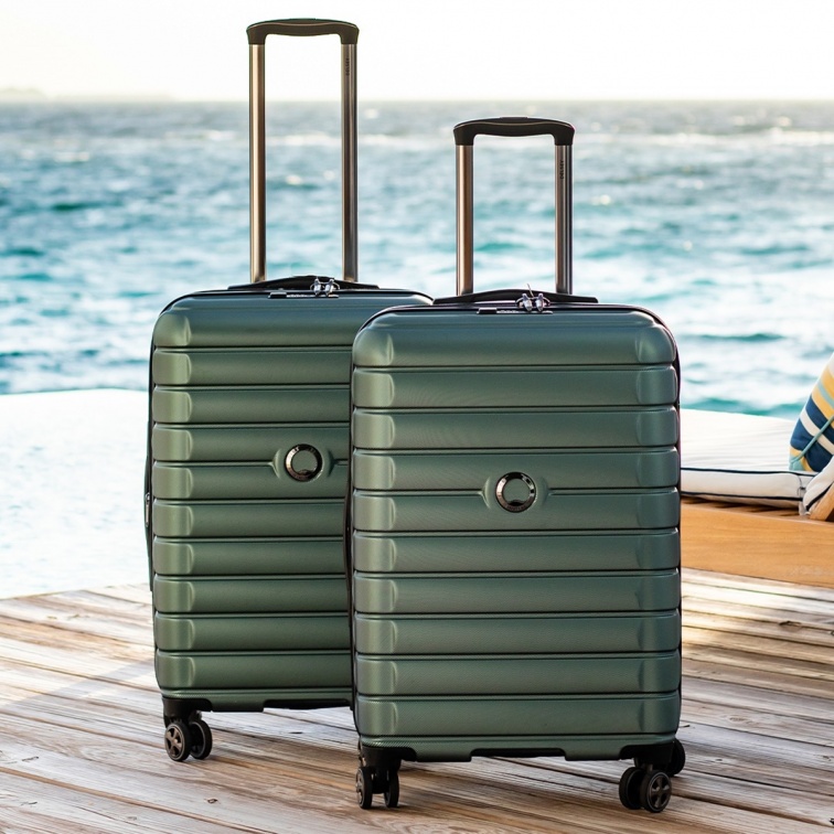 出國前必看這篇！網友好評2023行李箱品牌Top 10，第１名外型多樣又耐摔