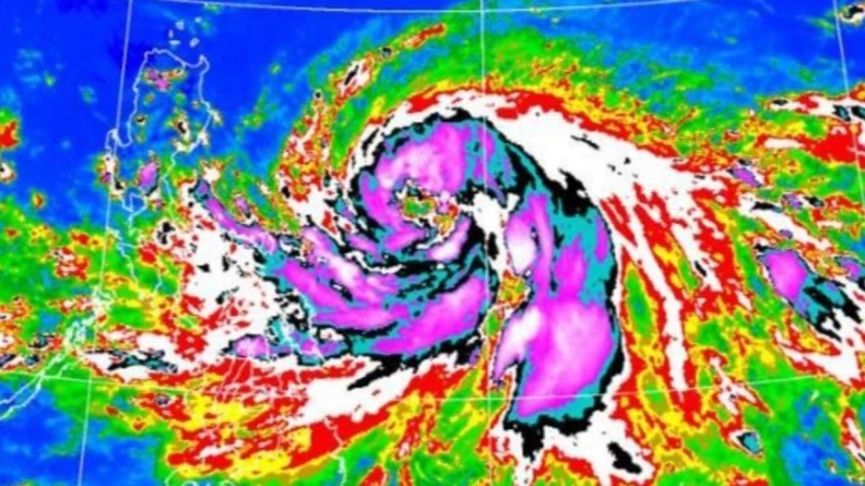 中颱杜蘇芮威力持續增強！暴風圈週三碰觸台灣，專家：這２區週四恐放颱風假