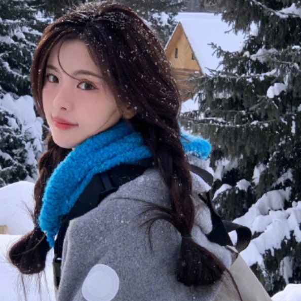 別再披頭散髮顯壯!小紅書公認超簡單5款小臉髮型,與冬衣搭出顯瘦視覺感