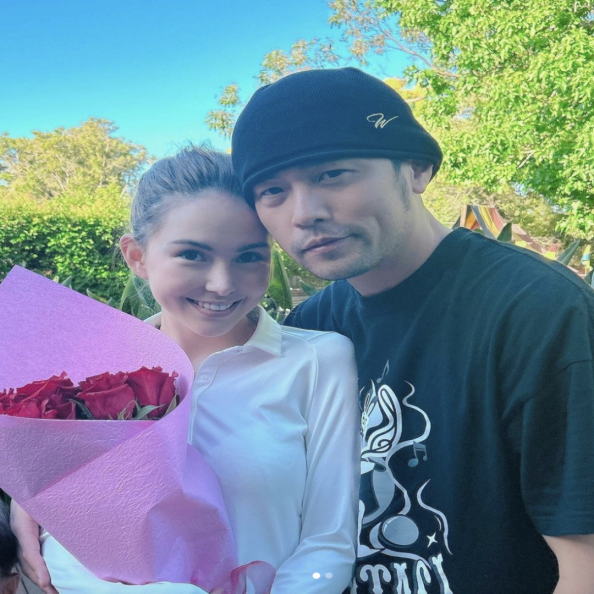 「根本寵夫魔人！」昆凌3大撒糖招式曝光，連周杰倫朋友都看呆了