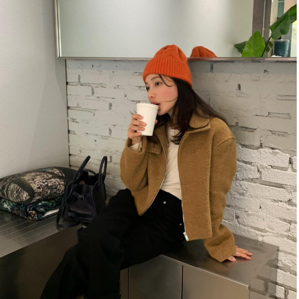 2024時髦又保暖的帽款推薦:針織帽、水桶帽、貝蕾帽,Jennie 愛款超好搭