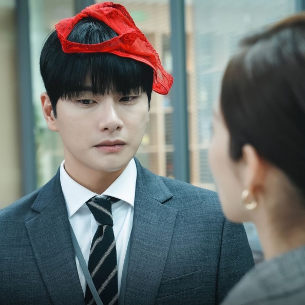 盤點「正宮逆襲反擊渣男」韓劇片單!《和我老公結婚吧》朴敏英狂搧渣男三巴掌,簡直大快人心