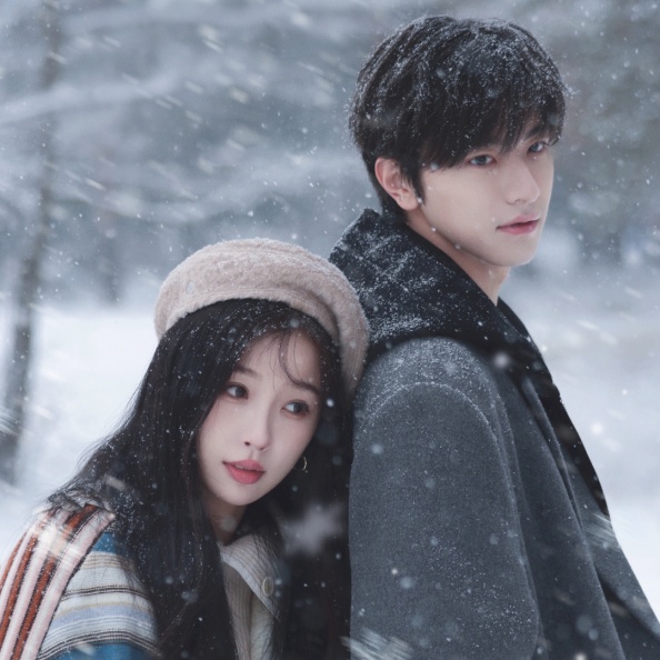 《偷偷藏不住》導演新作!《噓,國王在冬眠》林一+虞書欣綜藝CP成真,粉紅泡泡太甜了