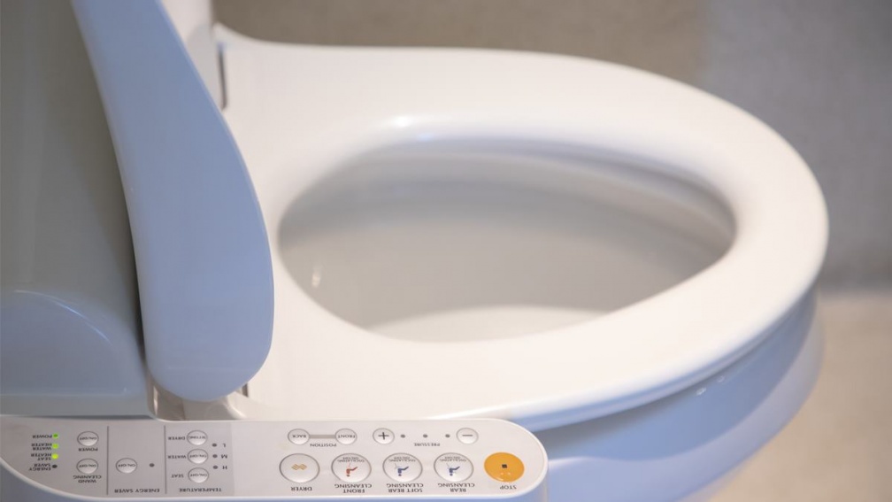 免治馬桶真的好用嗎？網友評優缺點一次看，１細節沒注意恐細菌感染