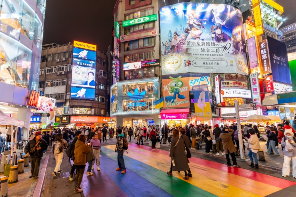 西門町交通方便，吸引不少遊客造訪。（圖片來源：shutterstock達志影像）