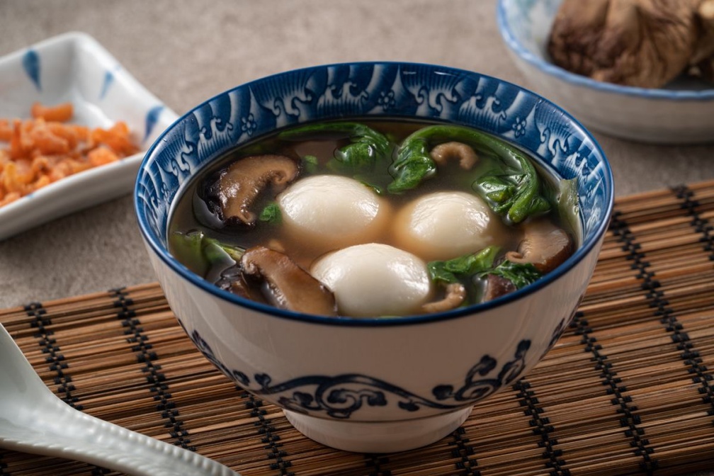 冷凍湯圓怎麼煮不破皮?要先退冰嗎?掌握3技巧軟Q不漏餡,加碼鹹湯圓煮法 冷凍湯圓怎麼煮不破皮?要先退冰嗎?掌握3技巧軟Q不漏餡,加碼鹹湯圓煮法