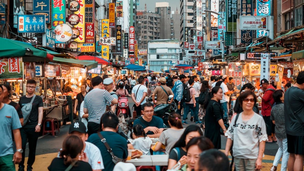 他怨高雄沒有代表性名產！網友列「４高雄必買美食」反駁，別只會吃丹丹漢堡