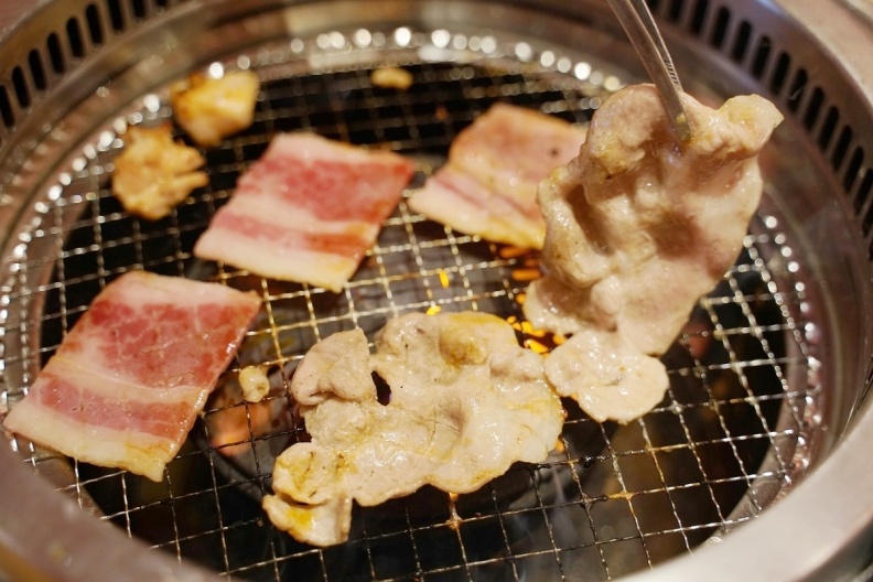 2025沖繩旅遊攻略!10大美食+景點推薦:7公分厚玉子燒、苦瓜漢堡、超Q獅薩 img