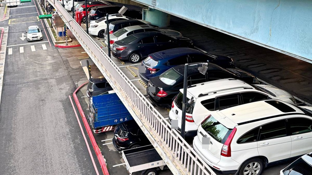 停車不再靠運氣!LINE「找車位神器」助你3秒找到,還有收費方式、一鍵導航