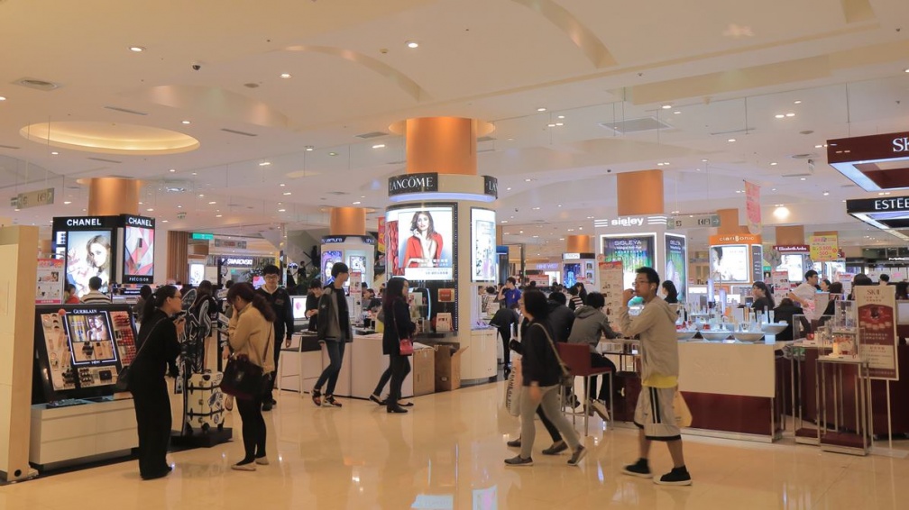 為何夜市人潮變少了？專家曝都改至「１地」消費，網友點頭：乾淨又有冷氣