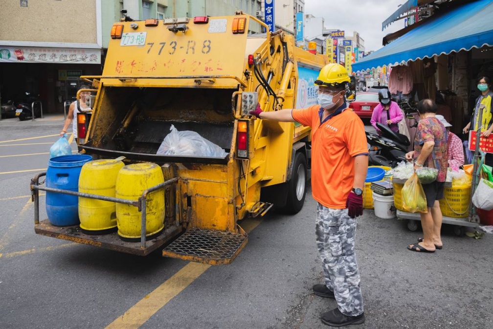 吃不完的粽子怎麼丟?粽葉是廚餘還垃圾?環保局給答案:丟錯恐罰6000元 吃不完的粽子怎麼丟?粽葉是廚餘還垃圾?環保局給答案:丟錯恐罰6000元