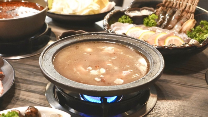 泰迪熊主題火鍋吃到飽「熊飽鍋物」。（圖片來源：Catalina旅遊小筆記）