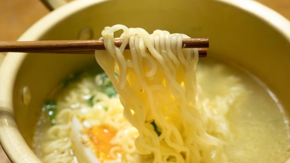 麻辣泡麵隱藏吃法曝!網友加入「1物」湯頭秒升級:更加濃郁、中和辣味