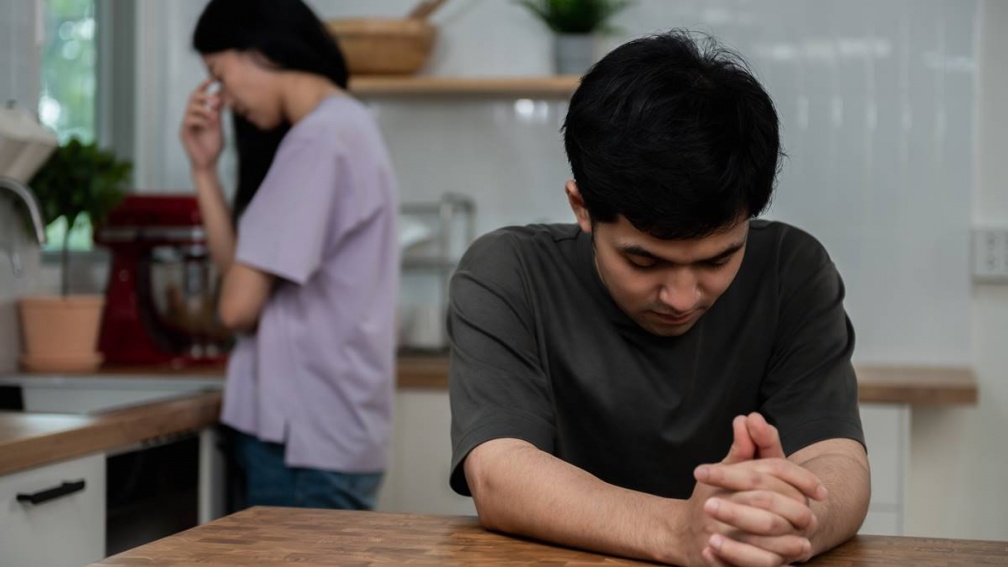 老公常運動不抽菸卻罹肺癌！醫師揭背後原因：妻子常做「１事」所導致