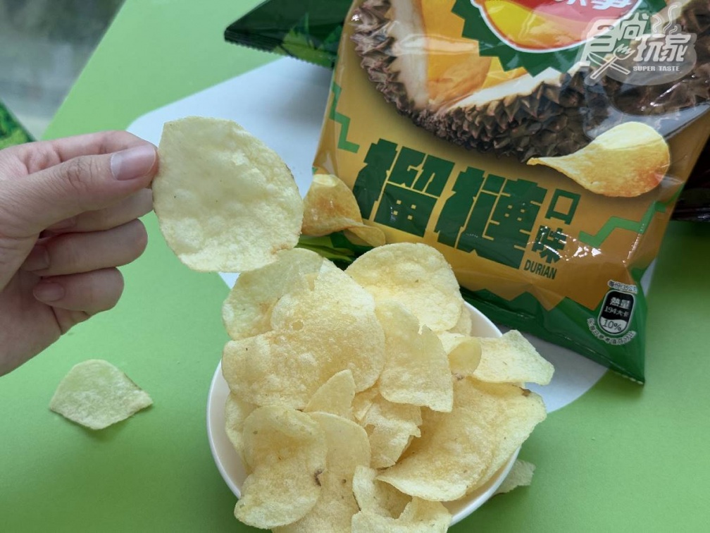 香菜多力多滋排第2!台灣特殊口味零食Top10,滷肉飯乖乖、榴槤餅乾超唰嘴 香菜多力多滋排第2!台灣特殊口味零食Top10,滷肉飯乖乖、榴槤餅乾超唰嘴