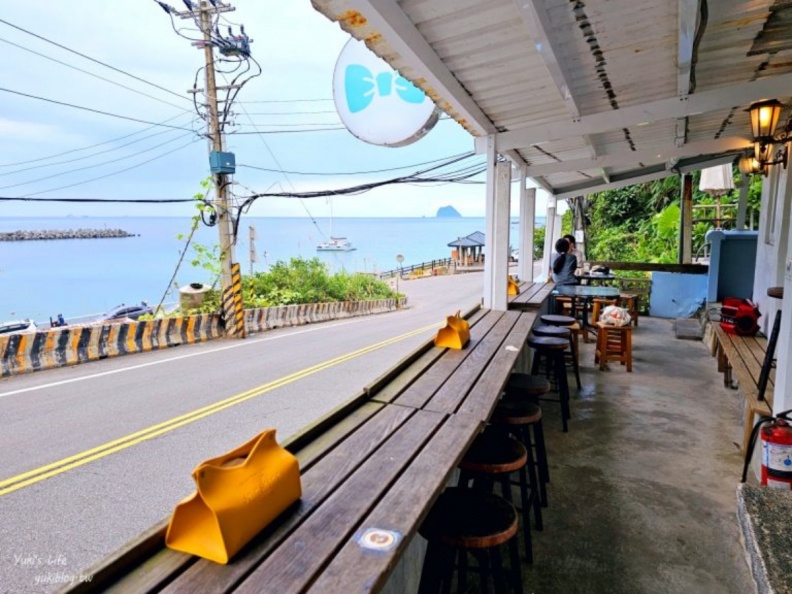 北海岸海景咖啡廳推薦!精選11家石門、三芝、金山絕美打卡景點 基隆外木山海景咖啡廳|CHUCHU CAFE 啾啾咖啡