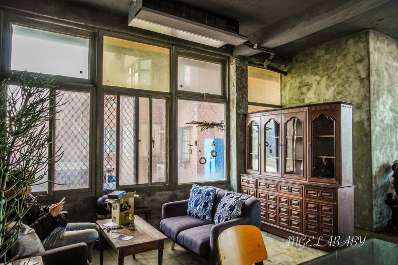 北海岸海景咖啡廳推薦!精選11家石門、三芝、金山絕美打卡景點 三芝淺水灣海景咖啡館我們在海邊特色