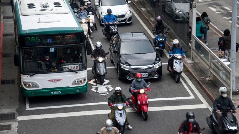 汽機車駕駛注意!車輛「1狀況」上路挨罰10800元,當場移置保管