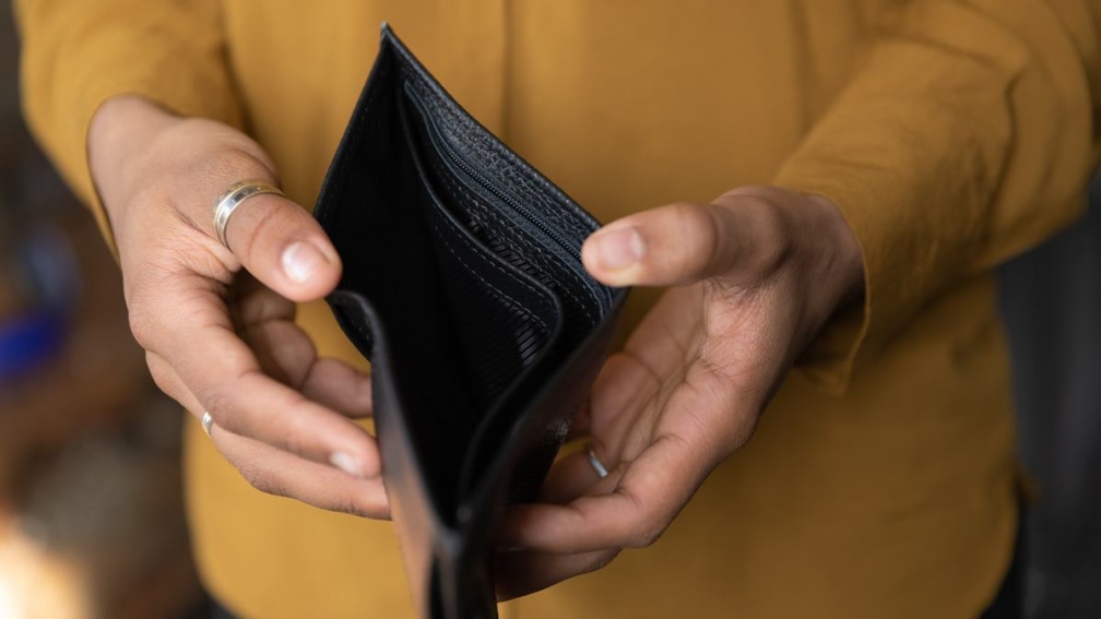 接「１通電話」上千萬存款全消失超崩潰！警政署揭最新詐騙手法