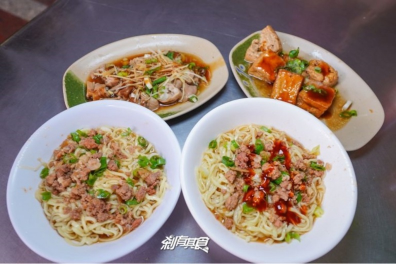 南投美食地圖！草屯、埔里、清境日月潭攻略，必吃意麵肉圓、紅玉紅茶、甕缸雞