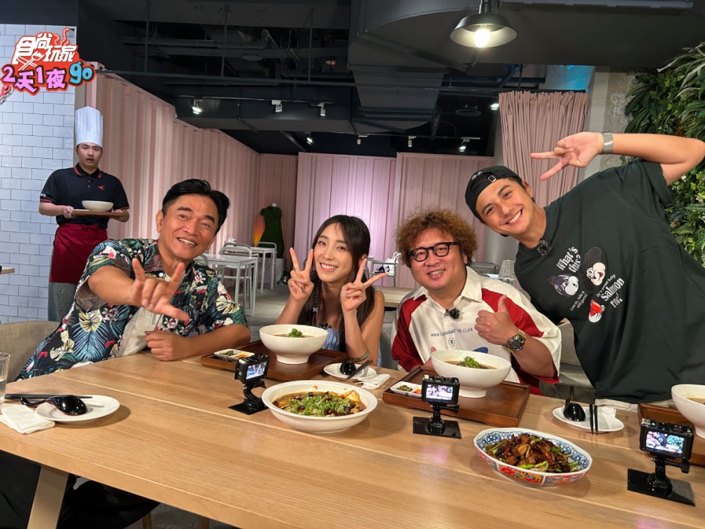 吳宗憲帶納豆進「秘密家庭廚房」爽吃米其林海鮮!爆鹿希派開店月租100萬 吳宗憲帶納豆進「秘密家庭廚房」爽吃米其林海鮮!爆鹿希派開店月租100萬