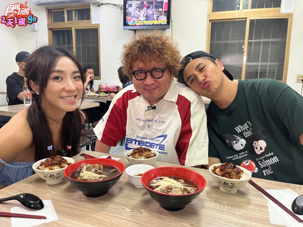 吳宗憲帶納豆進「秘密家庭廚房」爽吃米其林海鮮!爆鹿希派開店月租100萬 吳宗憲帶納豆進「秘密家庭廚房」爽吃米其林海鮮!爆鹿希派開店月租100萬