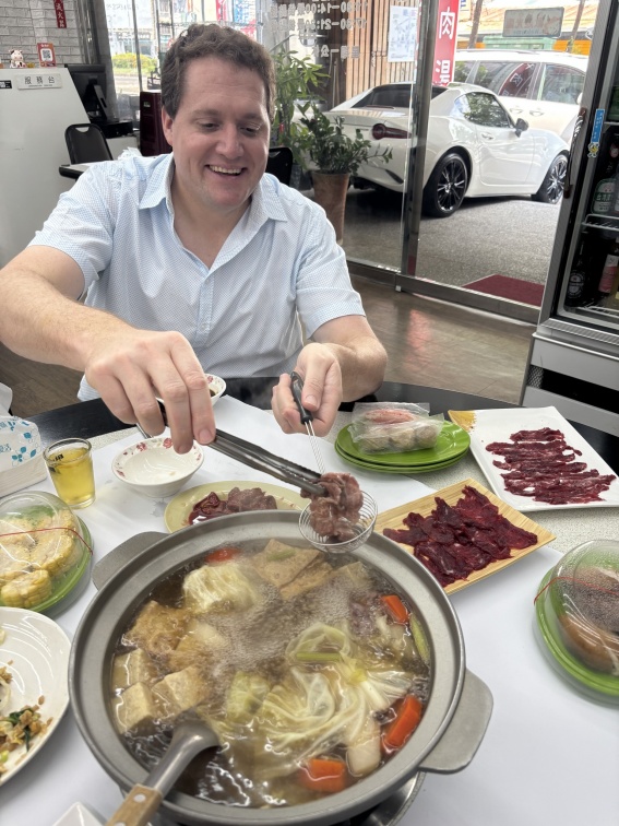 不是雞排珍奶!外國人讚「1台灣美食」嫩到不行、入口即化:讓人一吃就上癮 不是雞排珍奶!外國人讚「1台灣美食」嫩到不行、入口即化:讓人一吃就上癮