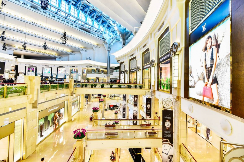 LaLaport、新光三越都輸它!台北最強百貨公司排名,冠軍食物美味、外國人必逛 LaLaport、新光三越都輸它!台北最強百貨公司排名,冠軍食物美味、外國人必逛