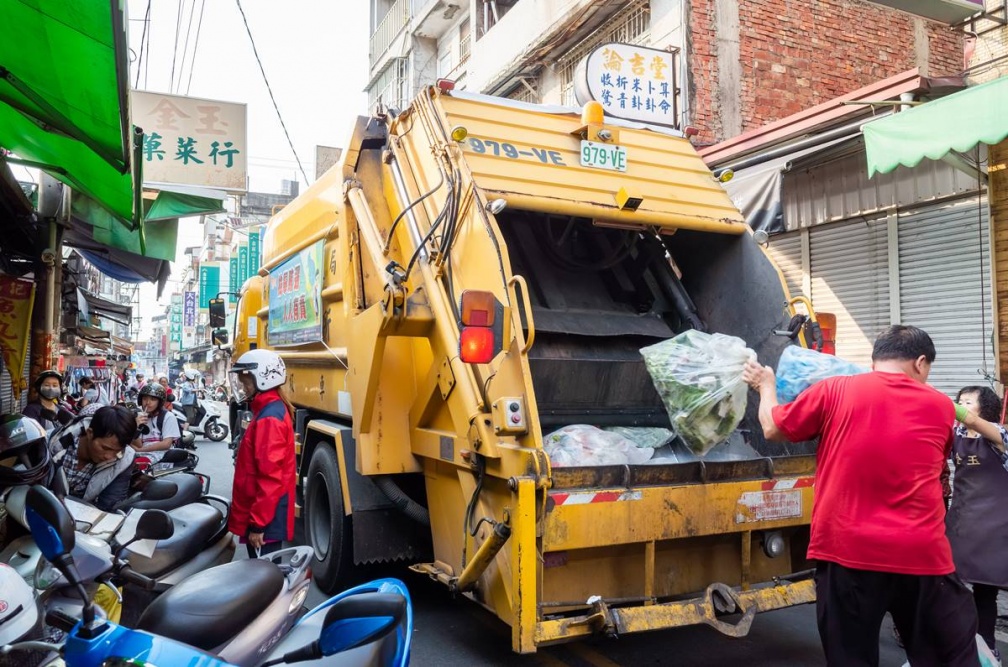 衛生紙袋別當垃圾丟掉!環保局揭正確回收方式,違規丟錯開罰6000元 衛生紙袋別當垃圾丟掉!環保局揭正確回收方式,違規丟錯開罰6000元