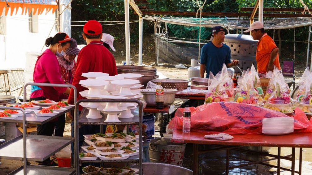 不是龍蝦!流水席1霸氣美食上桌震驚賓客,南部人狂點頭:曾帶20份回家