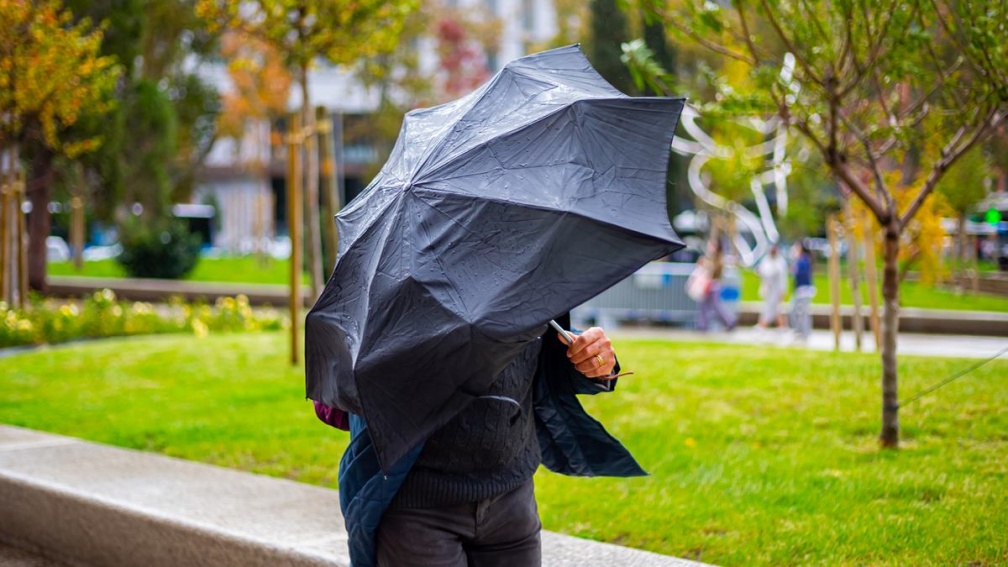 鳳凰颱風最快今生成！預測路徑曝「恐直撲台灣」，這天對台影響最大