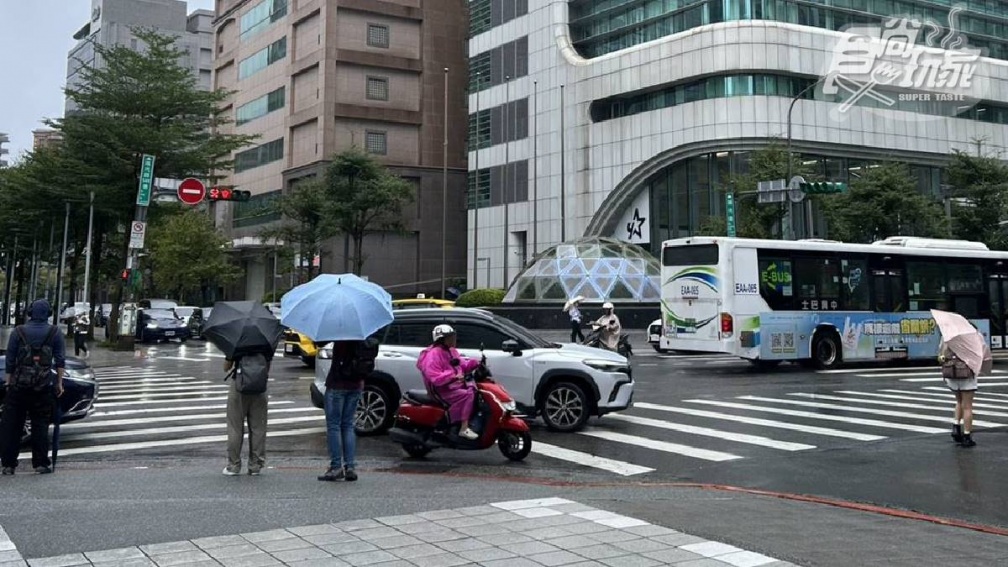 明天會放颱風假嗎?鳳凰最快今發海警,7縣市暴風圈侵襲率飆破90% 明天會放颱風假嗎?鳳凰最快今發海警,7縣市暴風圈侵襲率飆破90%