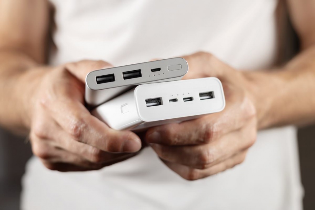 行動電源摔到還能用?專家警告「3狀況」恐起火爆炸,加碼正確回收方法 行動電源摔到還能用?專家警告「3狀況」恐起火爆炸,加碼正確回收方法