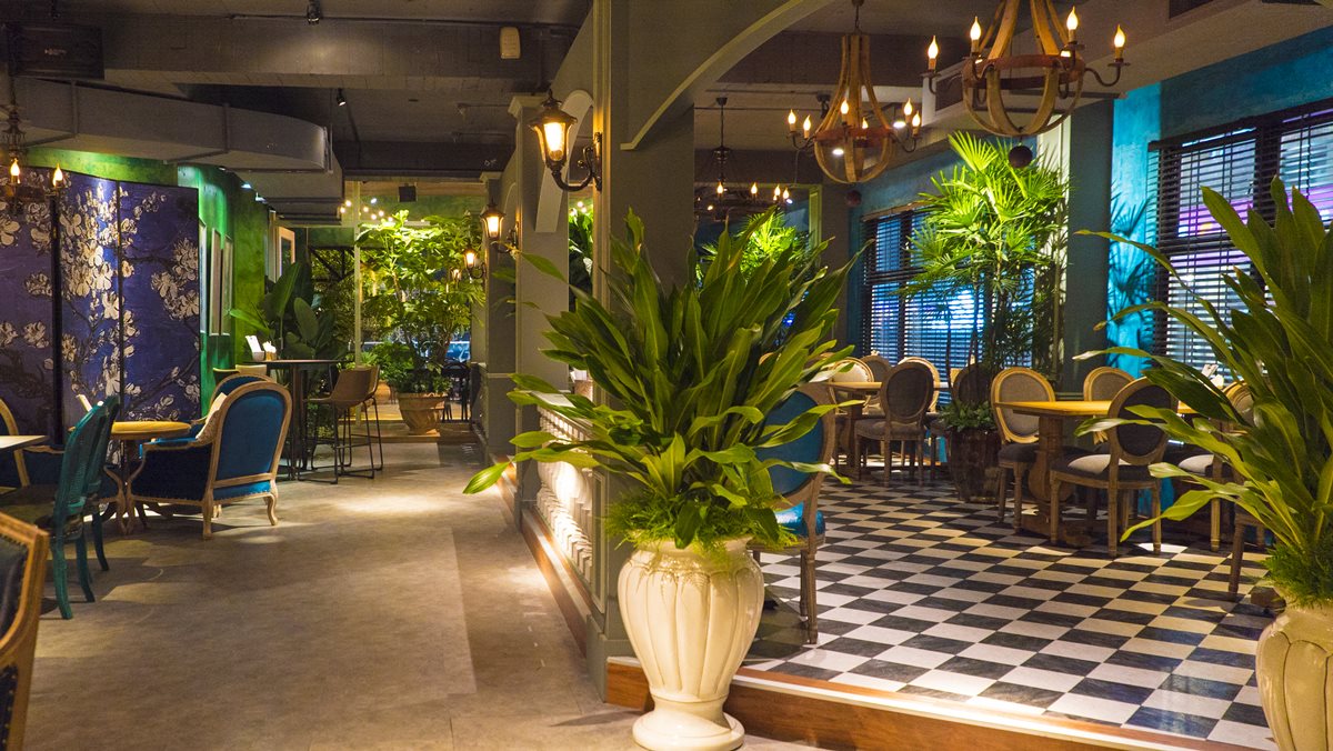 【新開店】最夯！網美搶拍新餐廳：「森林系」混搭「法式殖民風」