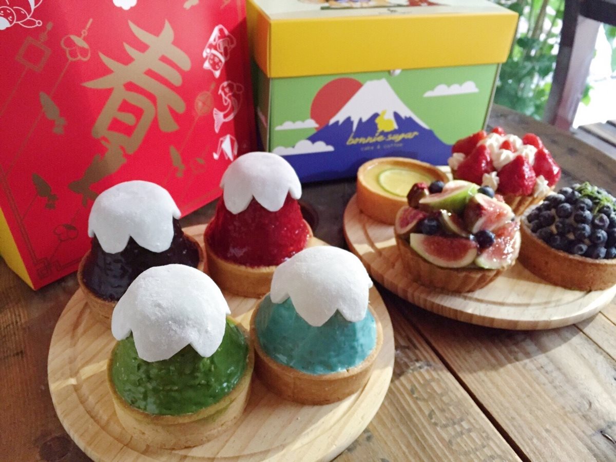 期間限定！「富士山甜點、柴犬拿鐵」超欠吃