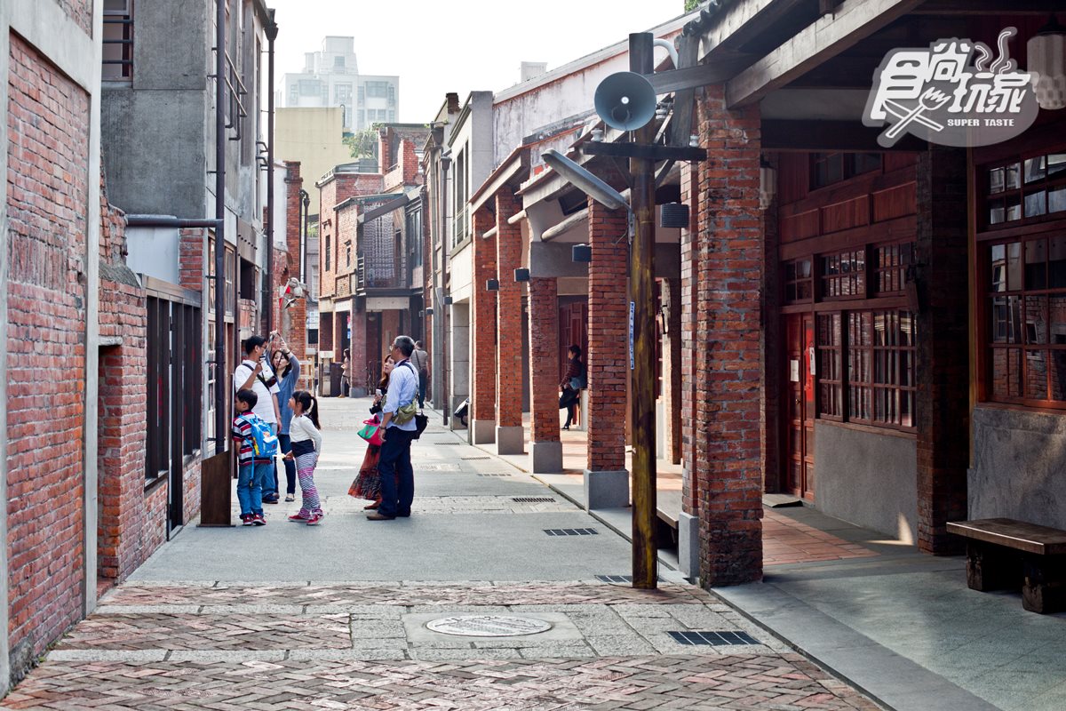 台北第一街是這條！過年走春６亮點：全台唯一銅龍柱、救命巷、60年原汁排骨
