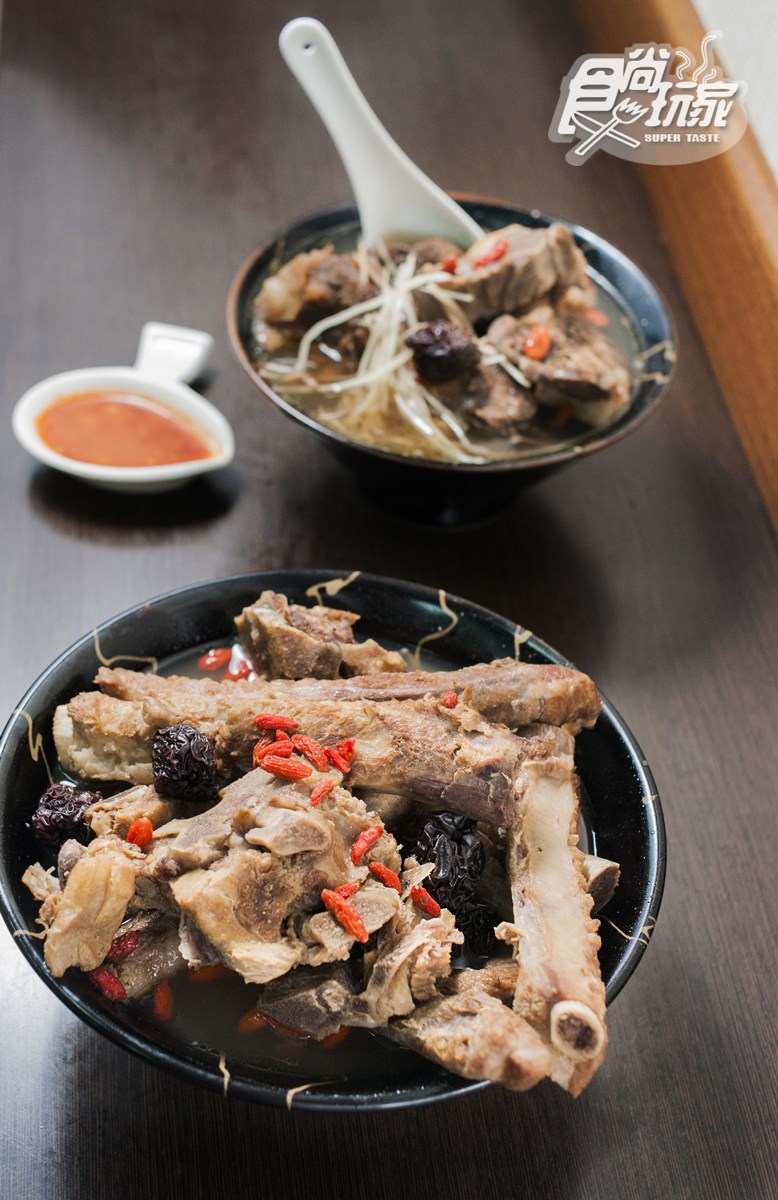 台北米其林小吃！最新24家「夜市美食」名單，黑金滷肉飯、冰火湯圓都上榜