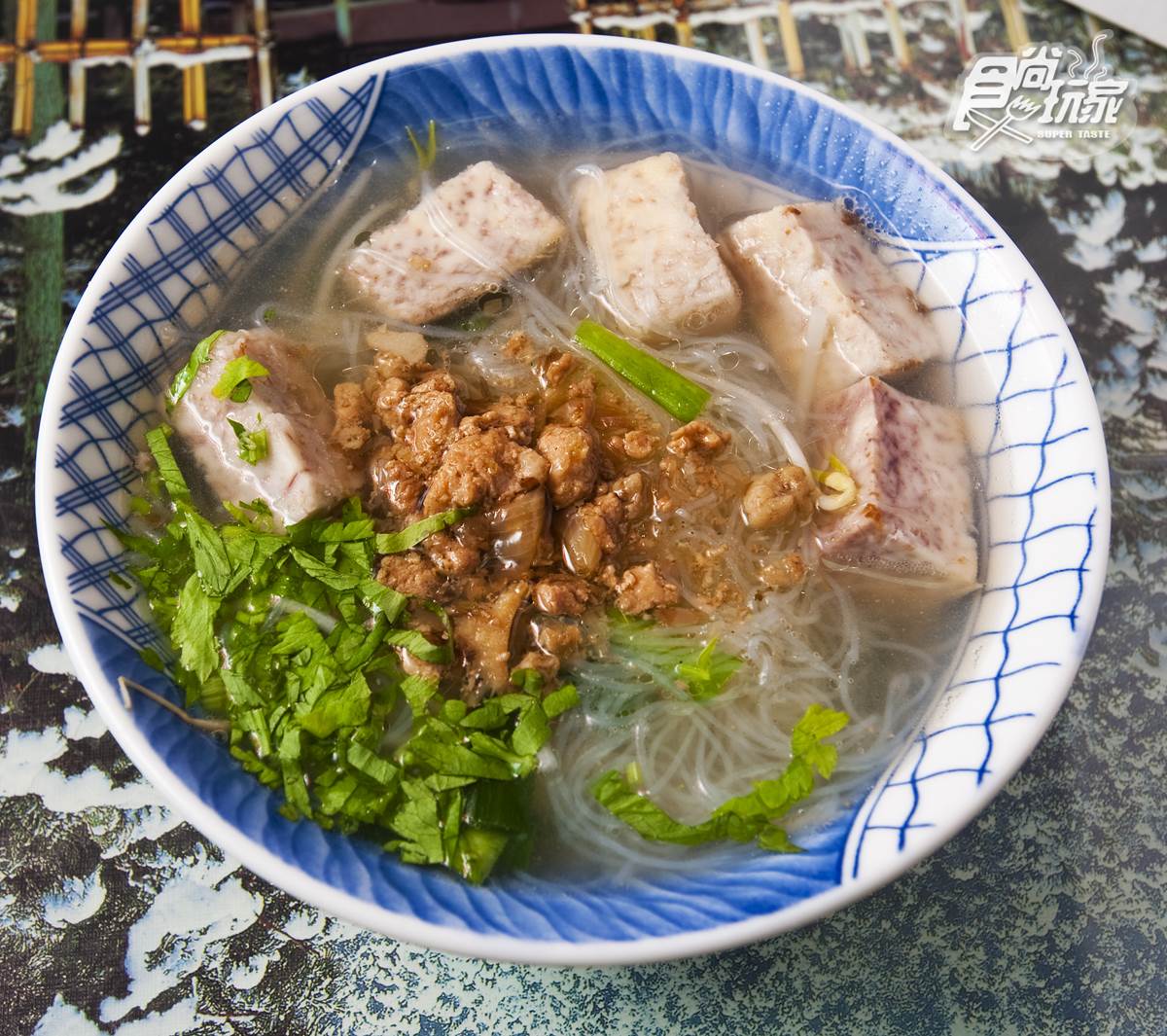 2022大甲媽遶境順吃!新港奉天宮必嘗6家美食:媽祖認證豬腳飯、百年魯熟肉 2022大甲媽遶境順吃!新港奉天宮必嘗6家美食:媽祖認證豬腳飯、百年魯熟肉