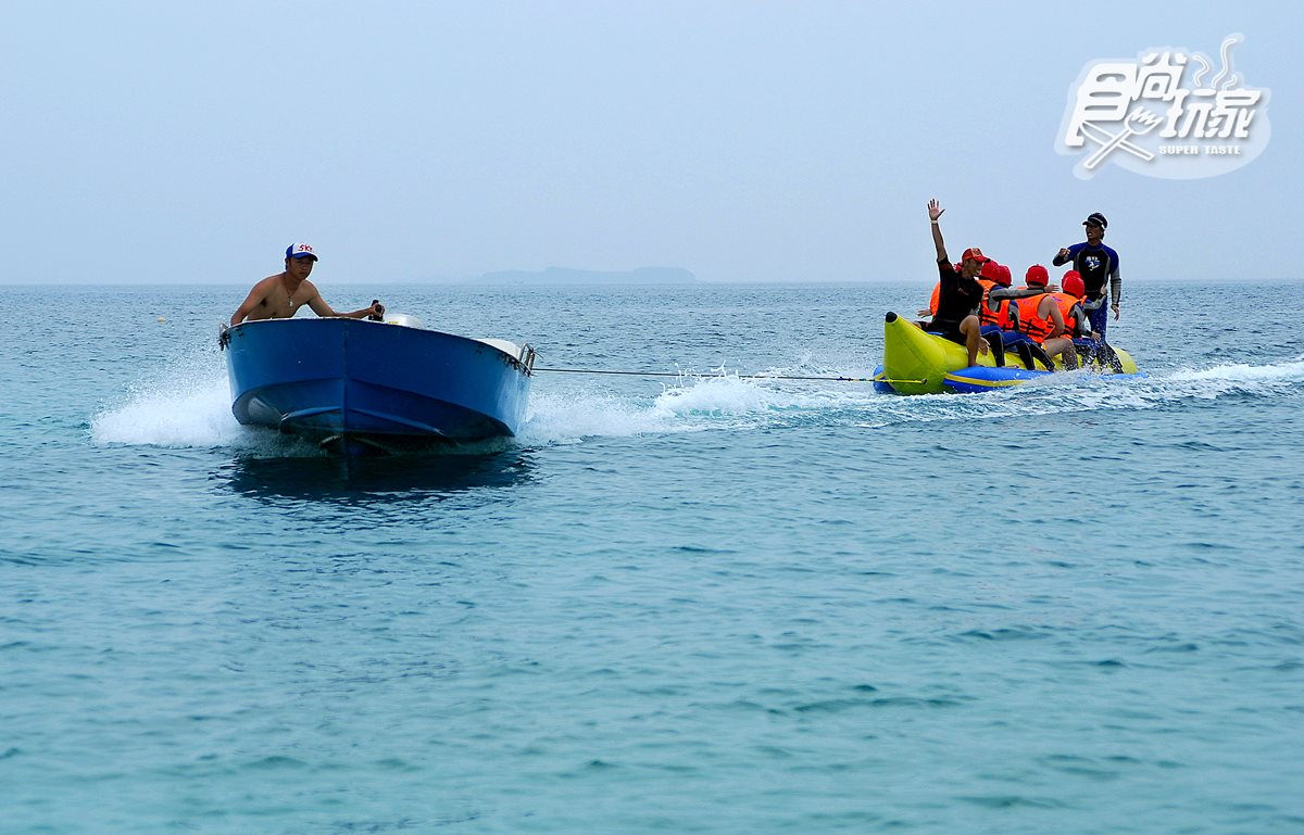 玩澎湖指定6個超嗨水上活動：SUP祕境漫遊、尖叫香蕉船、帆船追夕陽、和熱帶魚共游