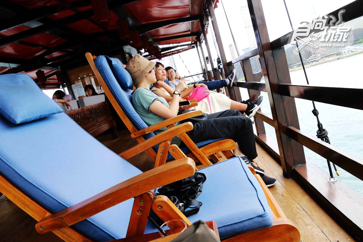 海陸空玩維多利亞港：搭帆船 嘗30顆星港味 世界最高下午茶 拍360度無敵夜景