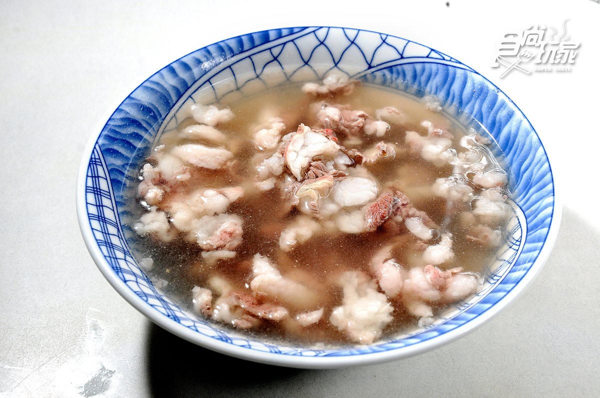 老台南人才知的西市場6攤老味道：宴席菜魯麵、狗母魚麵始祖、鹹湯圓包豆腐乳、蛋烤小卷
